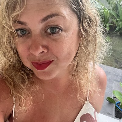 Edel, founder of DAWN Retreats